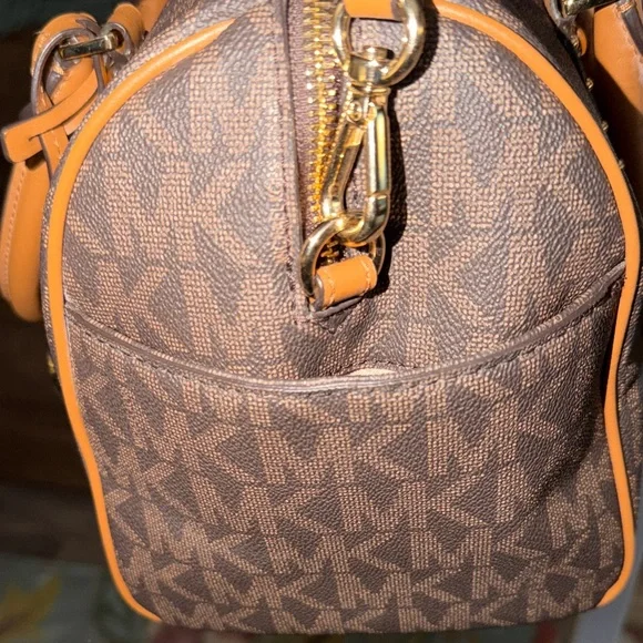 Michael Kors Signature Brown Satchel with Crossbody Strap - Picture 10 of 15